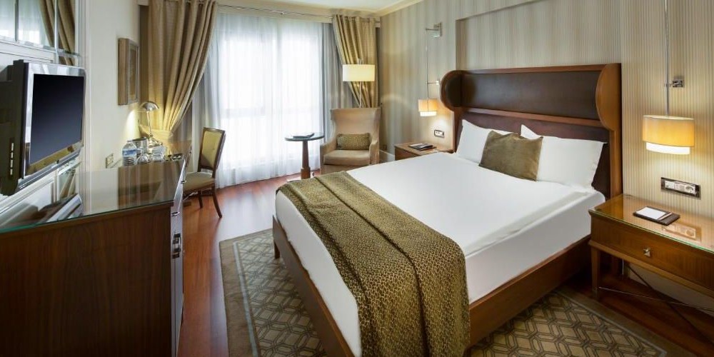 هتل تایتانیک سیتی استانبول _ تکسیم
